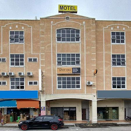 Spot On 89907 Motel Impian Сері-Манджунґ Екстер'єр фото