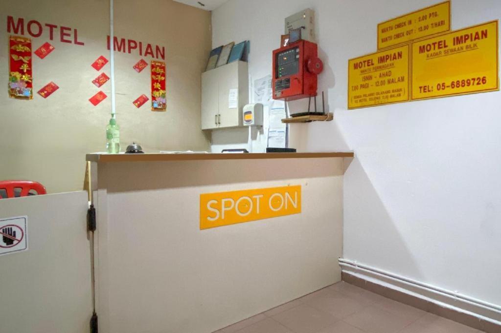 Spot On 89907 Motel Impian Сері-Манджунґ Екстер'єр фото